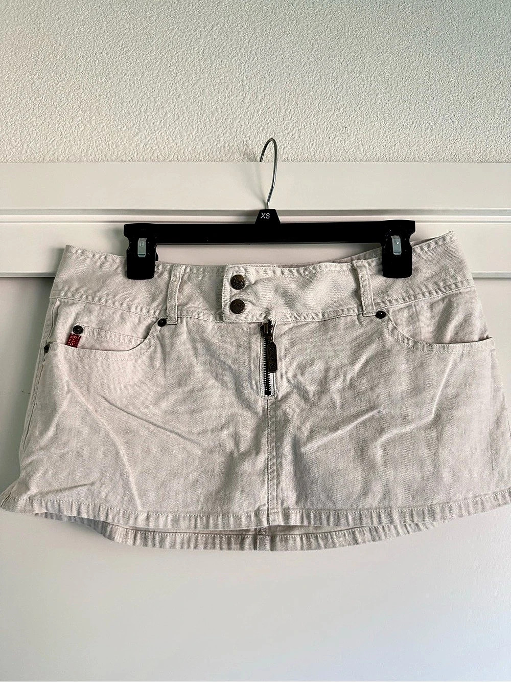Mudd Jeans Low Waist Mini Denim Skirt in White Size 11 Excellent Y2K Condition